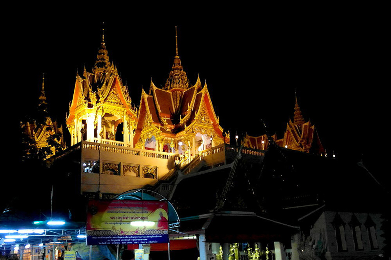 Thailand Lifestye präsentiert: den "Wat Bakkhalo" in Thonburi, Bangkok