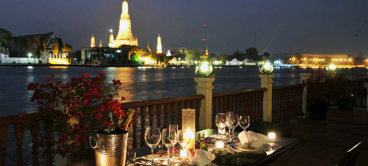 Beste Thai Gartenlokale am Fluss: “Chakrabongse”