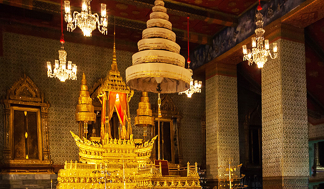 Thailand Lifestyle präsentiert: Grand Palace - Die 10 wichtigen Highlights. Amarin Winichai Throne Hall