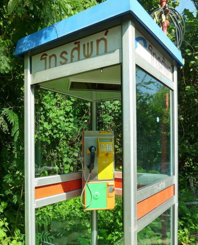 Telefonzelle mitten im Urwald von Phra Pradaeng