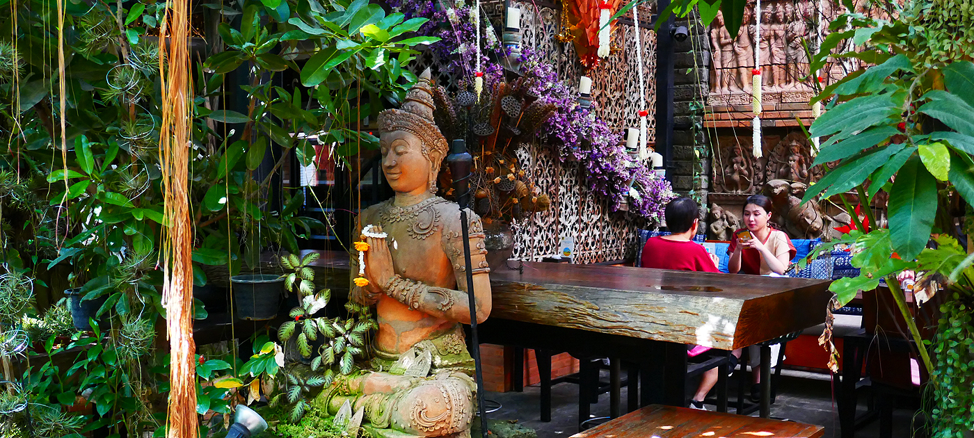 Thailand-Lifestyle.com präsentiert: Skulpturen-Restaurant "The Faces", Chiang Mai