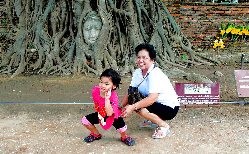 "Buddha im Baum", Wat Mahathat, Ayutthaya. Foto: © Thailand-Lifestyle.com by Nathalie Gütermann 