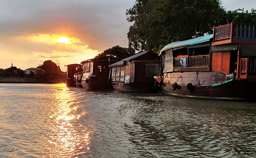 Eine Bootsfahrt durch Ayutthaya ist ein maritimer Traum. Foto: © Thailand-Lifestyle.com by Nathalie Gütermann